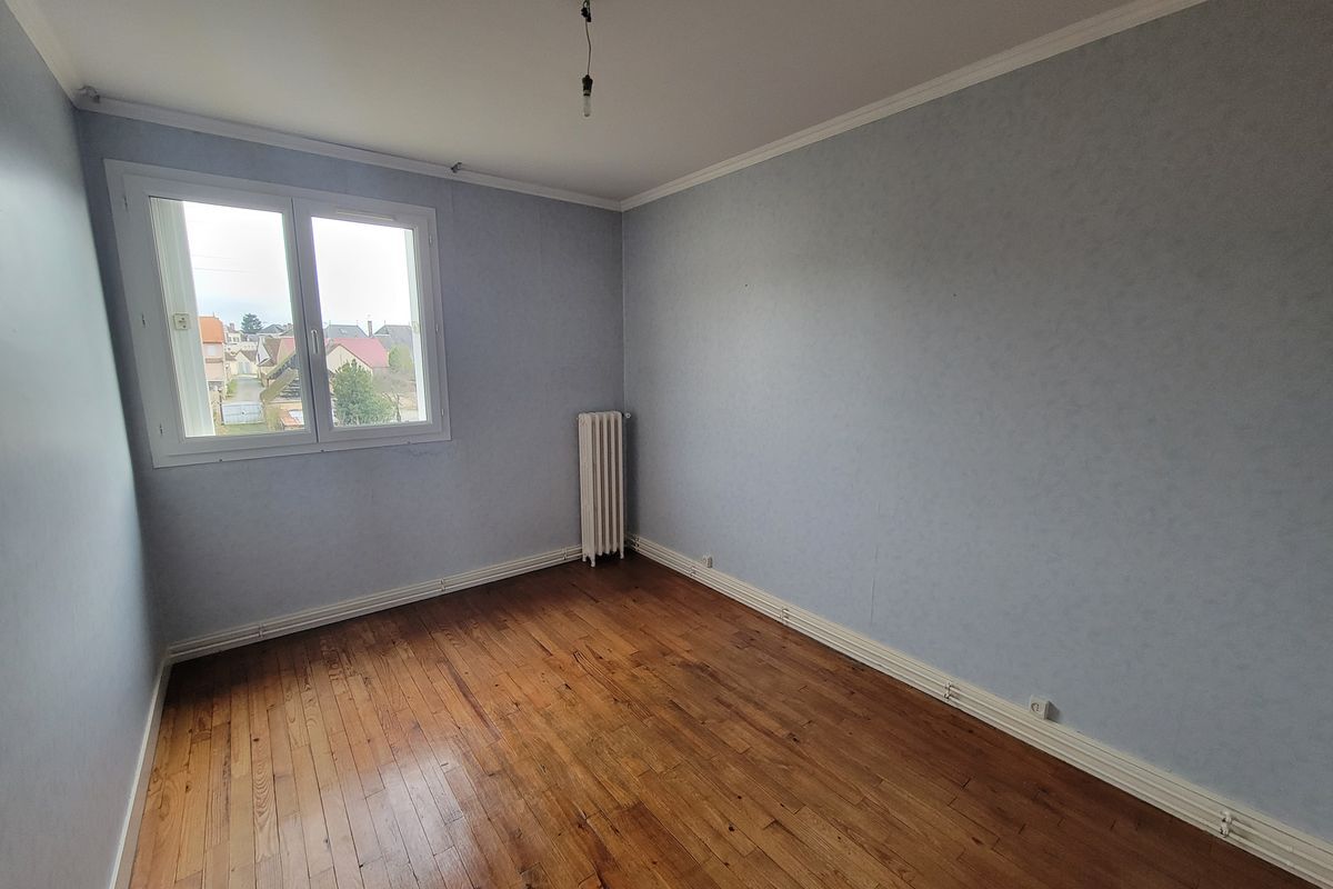 À BONNETABLE - MAISON T4 AVEC JARDIN - 69 M²