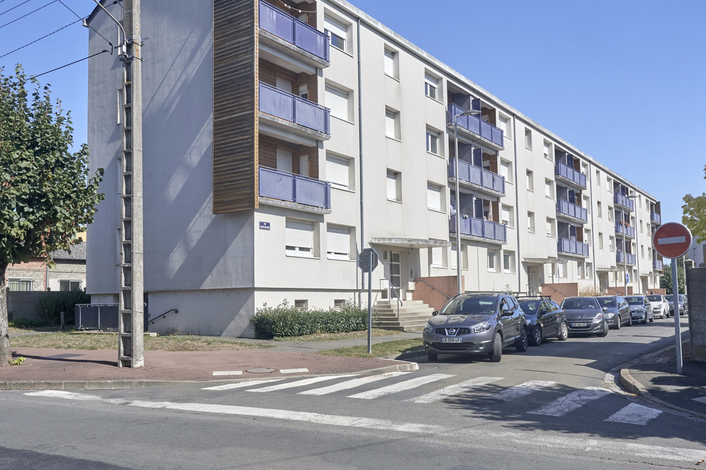 Appartement SABLE SUR SARTHE T4