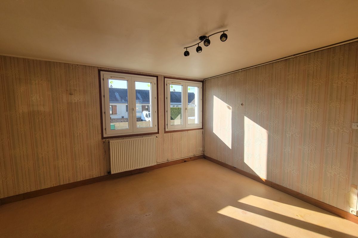 PRECIGNE - T4 de 62 m2 environ