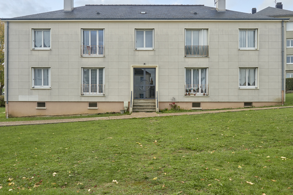 Appartement FRESNAY SUR SARTHE T3
