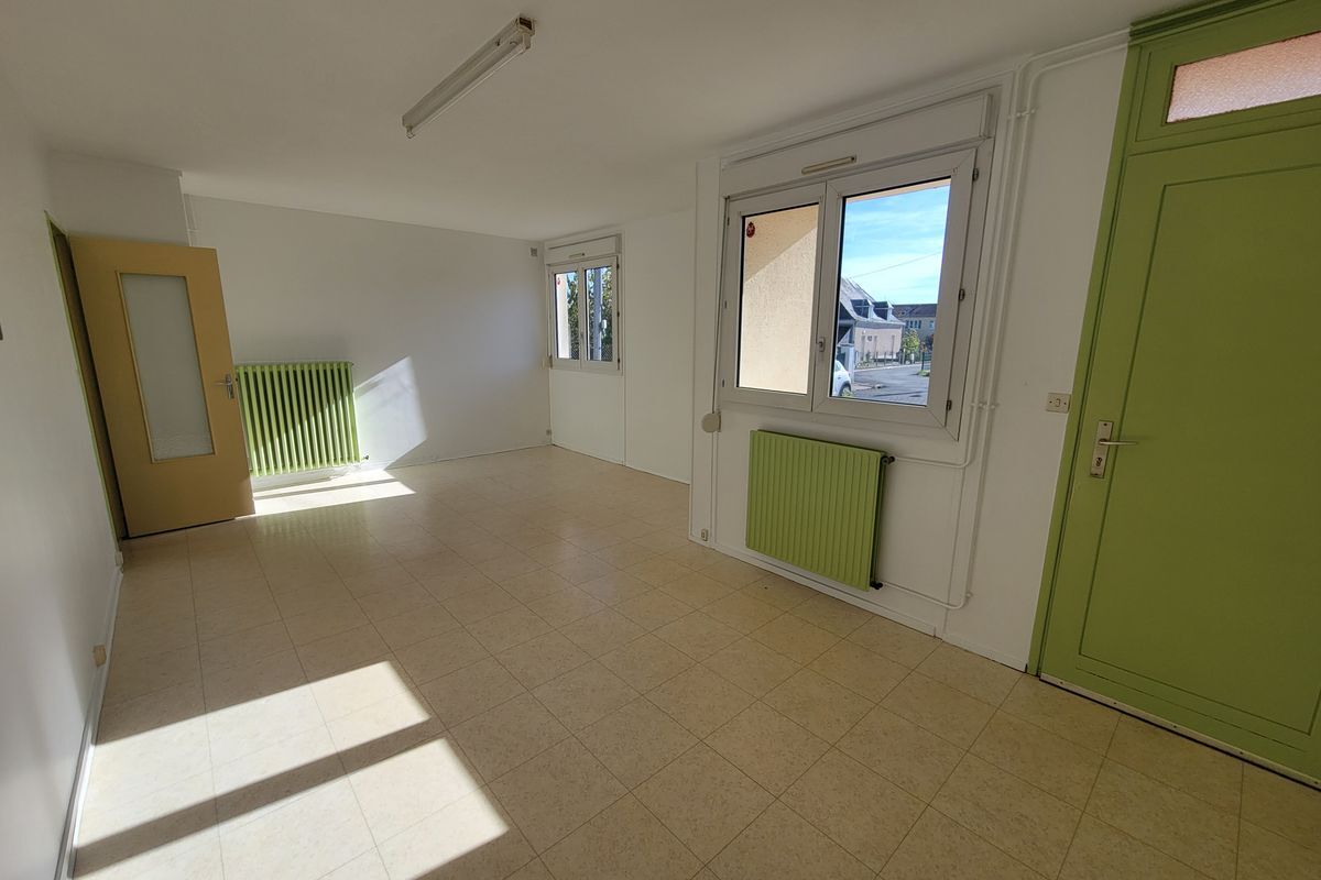 À BESSÉ SUR BRAYE - MAISON T5 - 82 M² - BAISSE DE PRIX