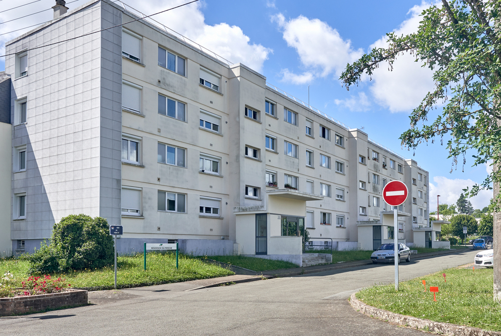 Appartement YVRE L'EVEQUE T5