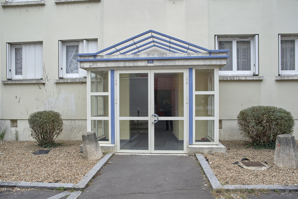 Appartement LA CHARTRE SUR LE LOIR T4