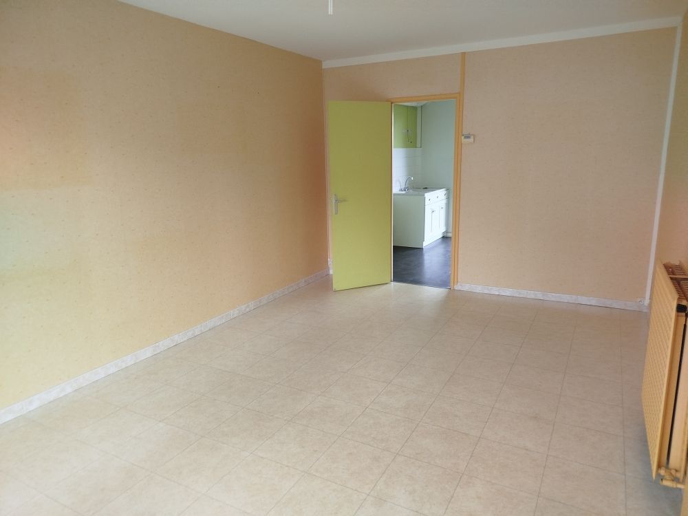 À LA SUZE SUR SARTHE : Maison T4 de 87 m² environ