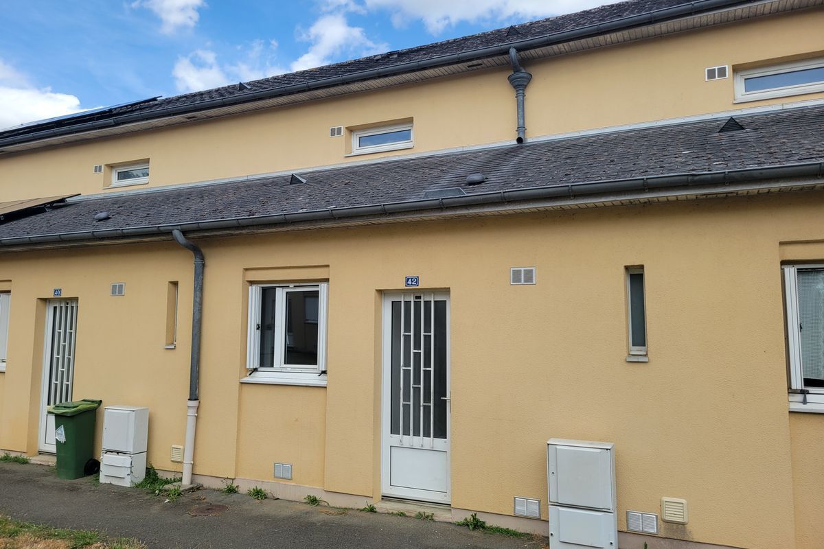 À CONNERRÉ : MAISON T3 de 67 m² environ
