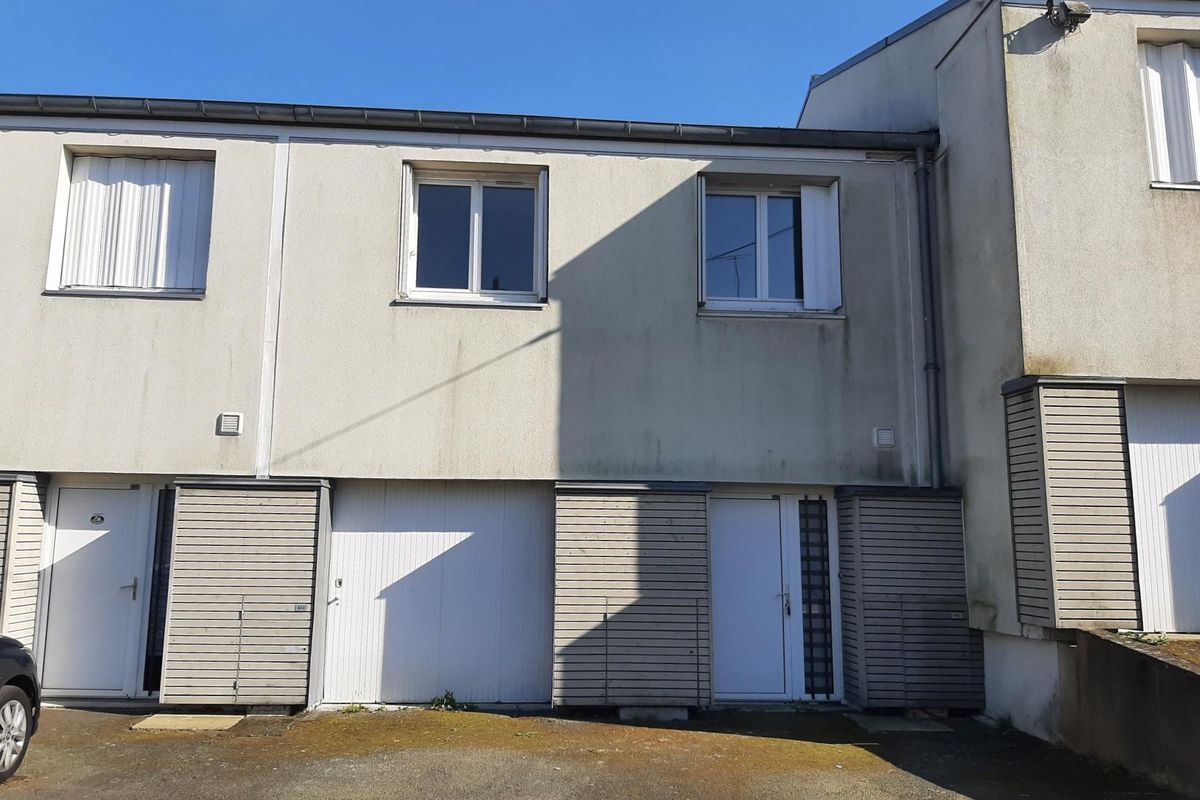 PARIGNÉ - L'ÉVÊQUE : MAISON T5 DE 94 M²