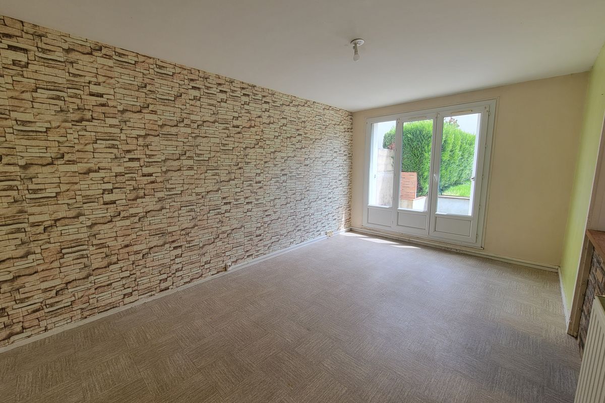 PARIGNÉ - L'ÉVÊQUE : MAISON T5 DE 94 M²