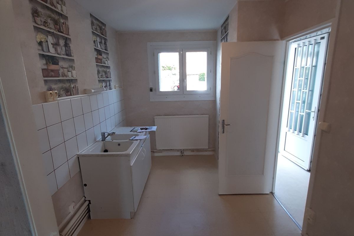 MONTVAL SUR LOIR : MAISON T3 DE 66 M²