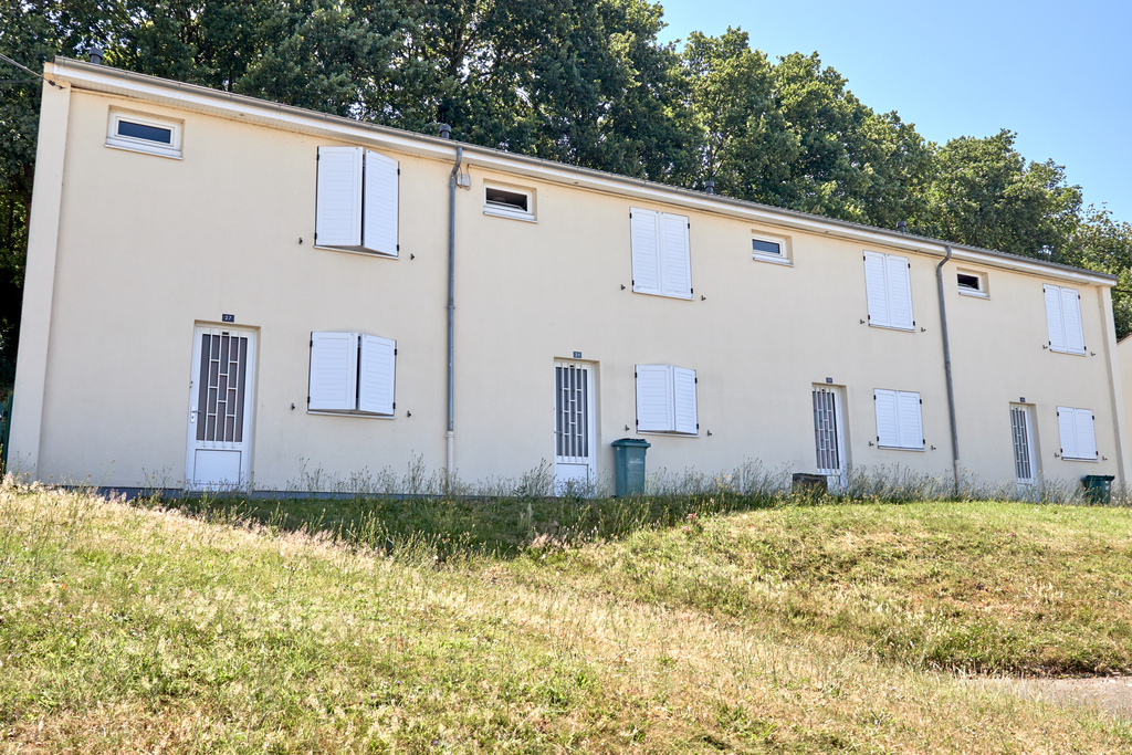 Maison BESSE SUR BRAYE T3