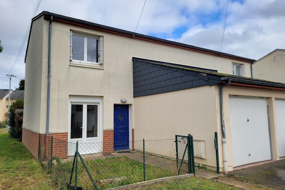 MALICORNE : MAISON T3 BIS – 79 M2 ENVIRON