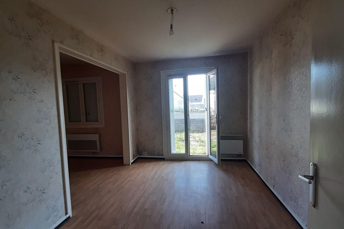 À AUBIGNE RACAN - MAISON T3 DE PLAIN-PIED