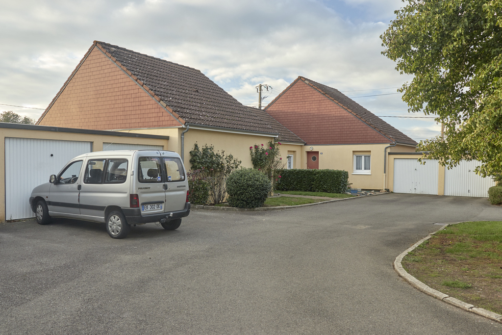 Maison FRESNAY SUR SARTHE T4