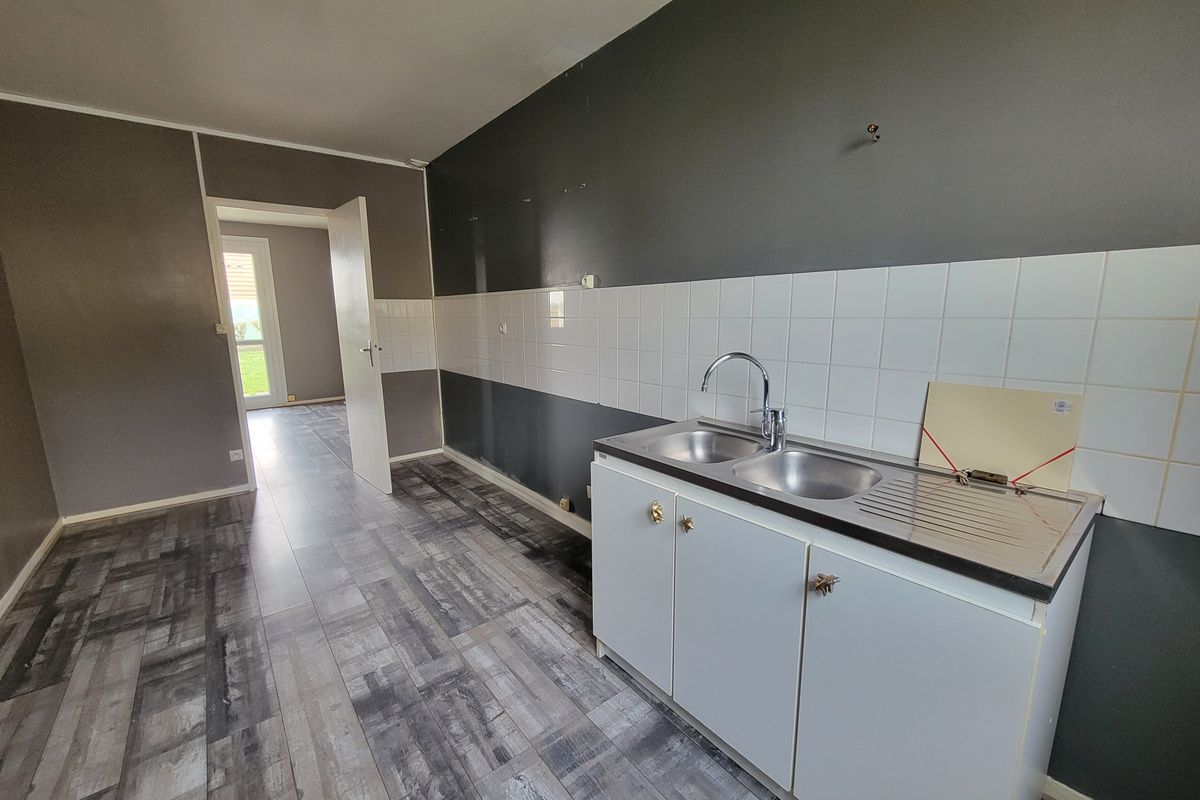 À THORIGNÉ SUR DUÉ : MAISON T4 de 78 m²