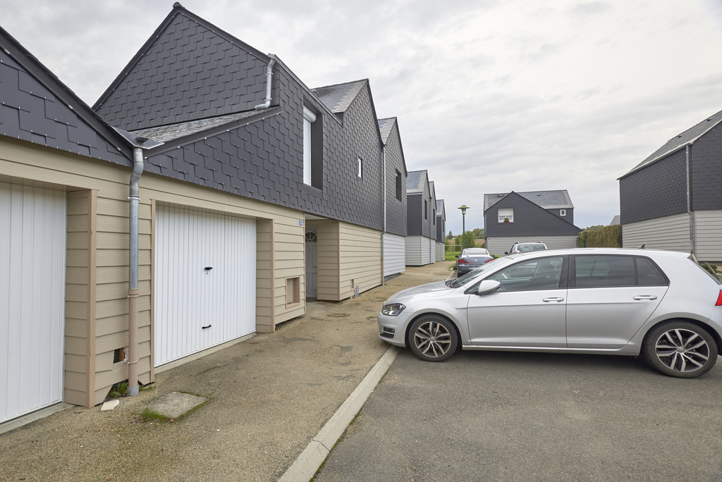 Maison SAINT COSME EN VAIRAIS T4