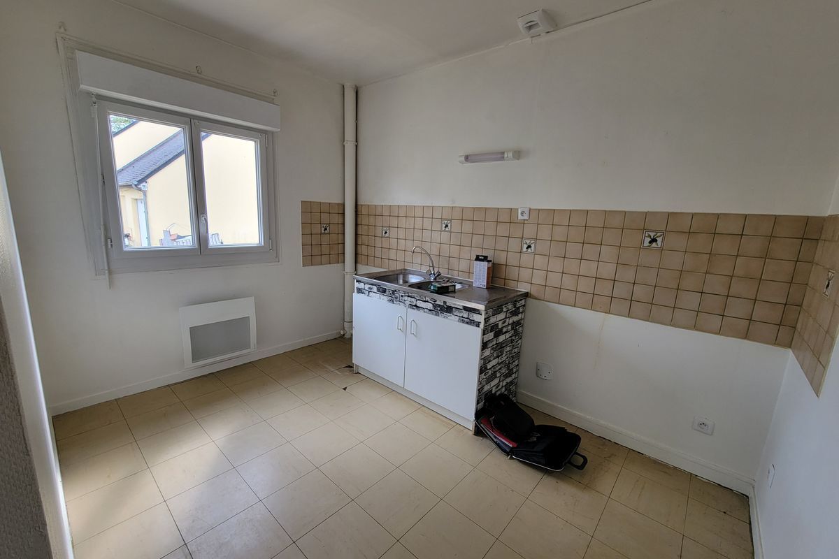 SAINT DENIS D'ORQUES _à 20 mn de SABLE SUR SARTHE - MAISON T3 de 65m² environ