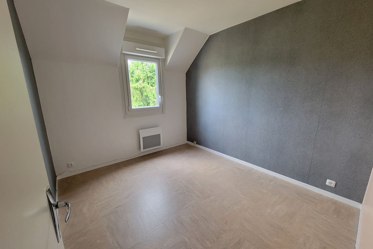 ST DENIS D'ORQUES - MAISON T3 AVEC GARAGE EN PARFAIT ETAT