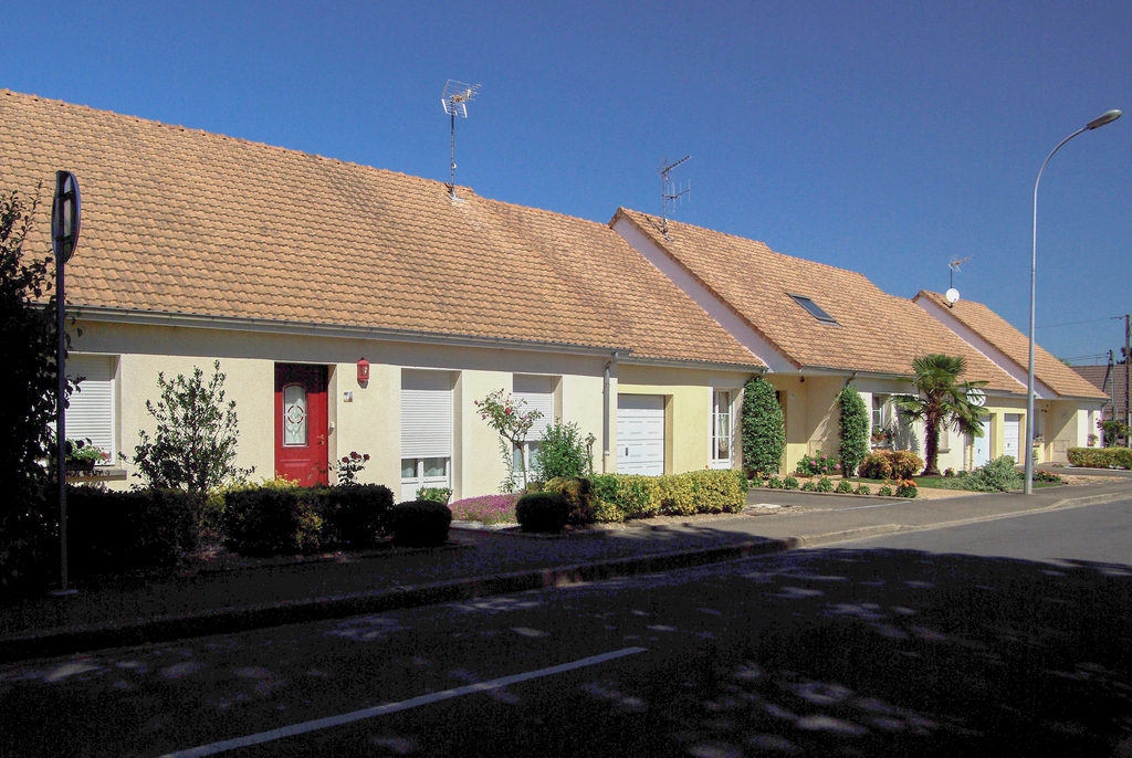 Maison LA SUZE SUR SARTHE T2