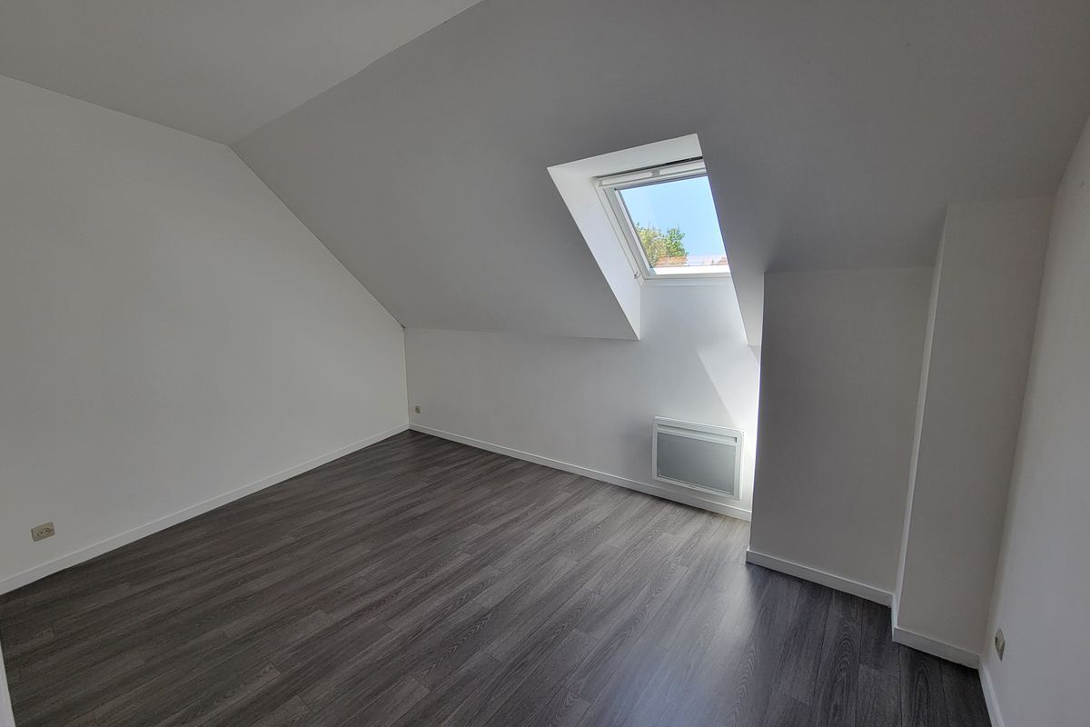 À SAINT REMY DU VAL : Maison T4 de 120 m² environ