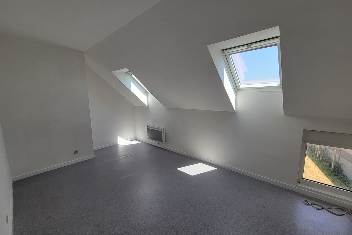 À SAINT REMY DU VAL : Maison T4 de 120 m² environ