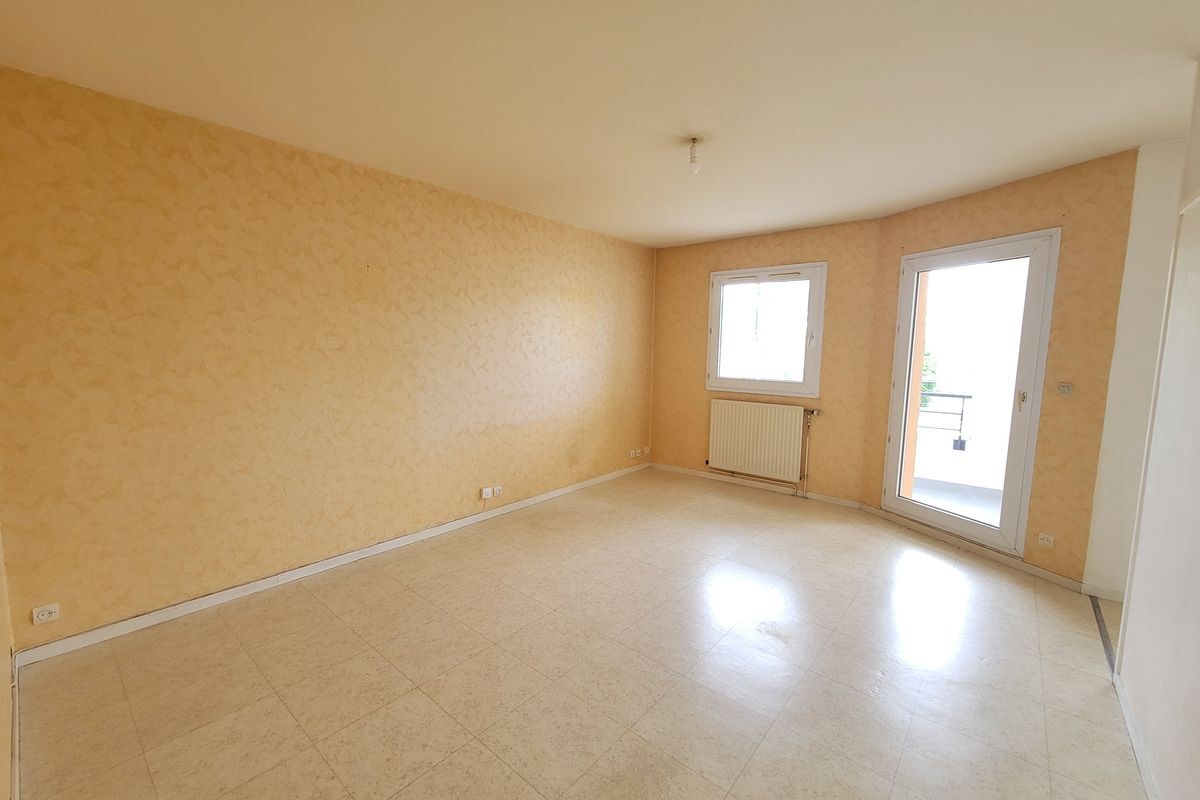 À SABLÉ SUR SARTHE : APPARTEMENT T2 de 47 m² environ