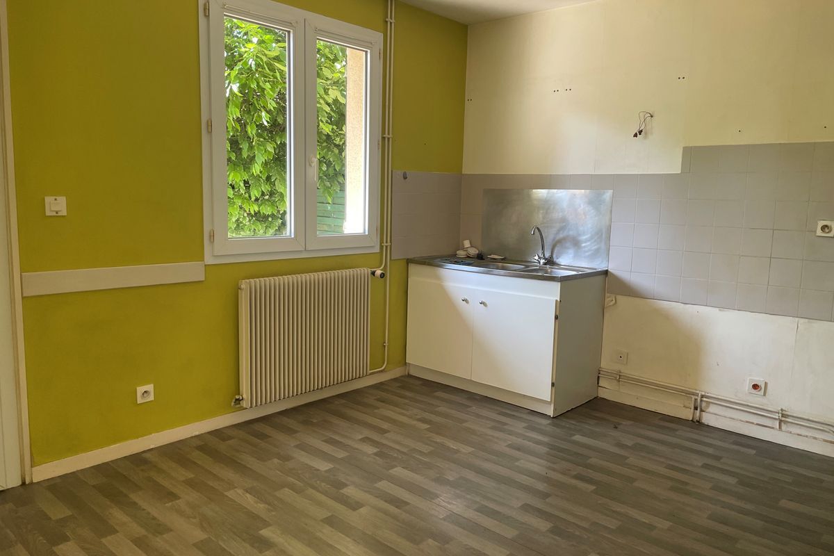 À SABLÉ-SUR-SARTHE : appartement T2 de 49.29 m² avec balcon