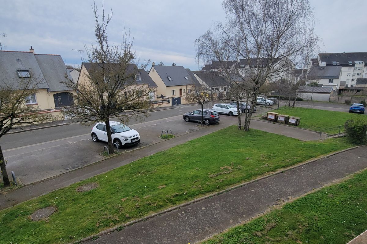 À SABLÉ-SUR-SARTHE : appartement T2 de 49.29 m² avec balcon