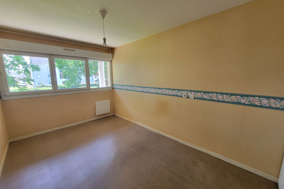 À SABLÉ SUR SARTHE – APPARTEMENT T2 – 51.1 M² CARREZ