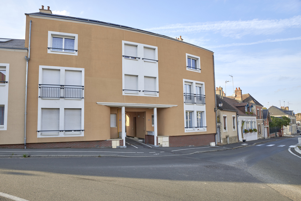Appartement BONNETABLE T4