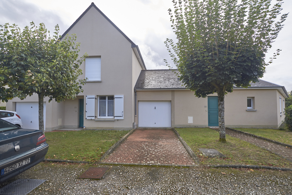 Maison GESNES LE GANDELIN T4
