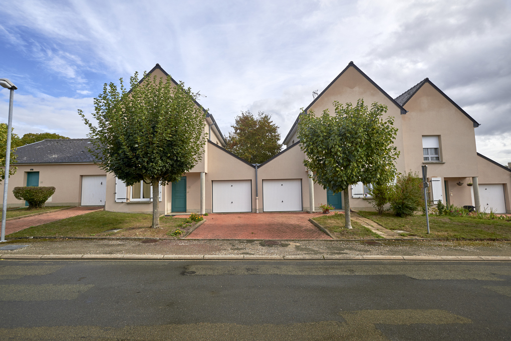 Maison GESNES LE GANDELIN T4