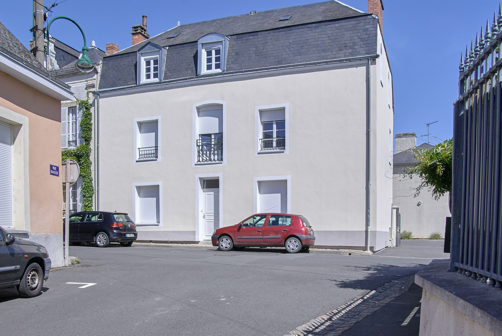 Appartement LA SUZE SUR SARTHE T3