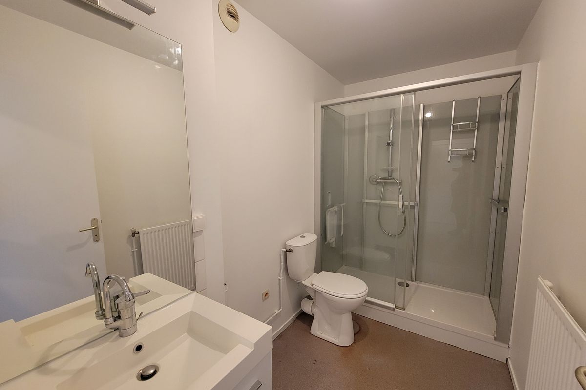 LA FLÈCHE : APPATEMENT T2 de 55,04 M2 (LOI CARREZ)