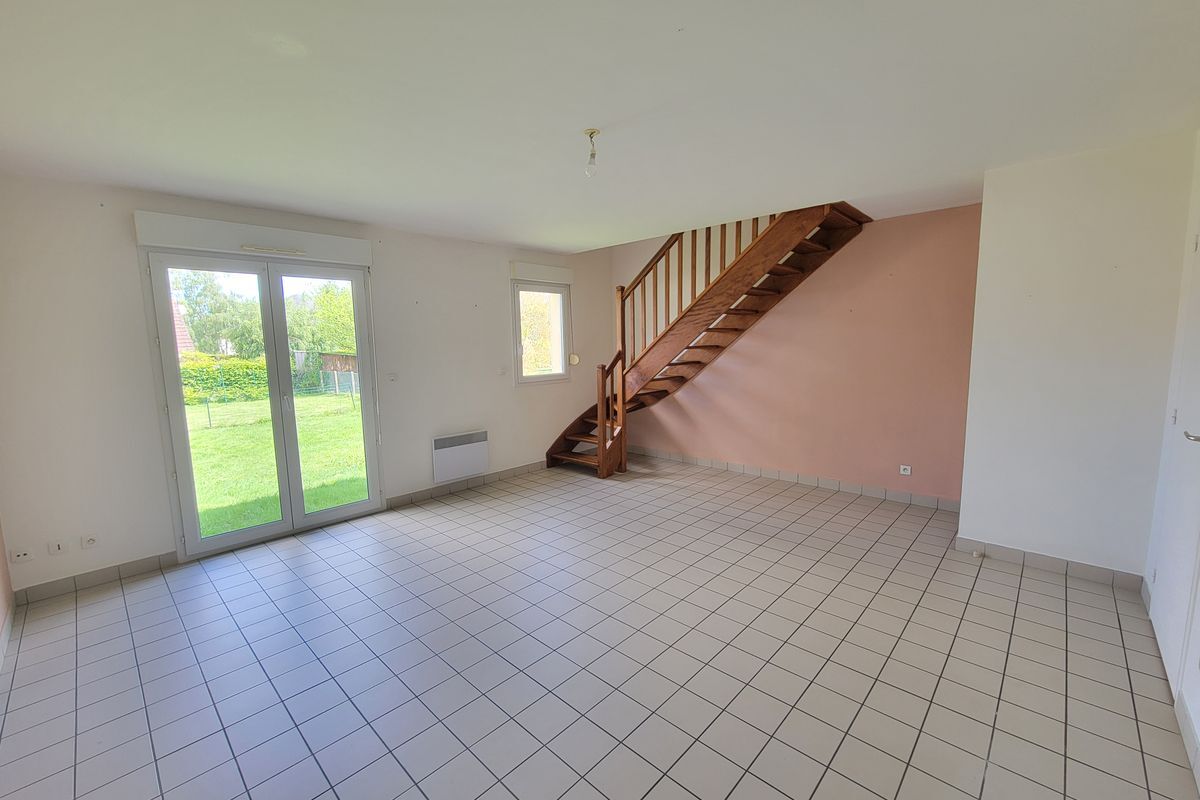 VILLENEUVE EN PERSEIGNE : MAISON T3 DE 68 M²