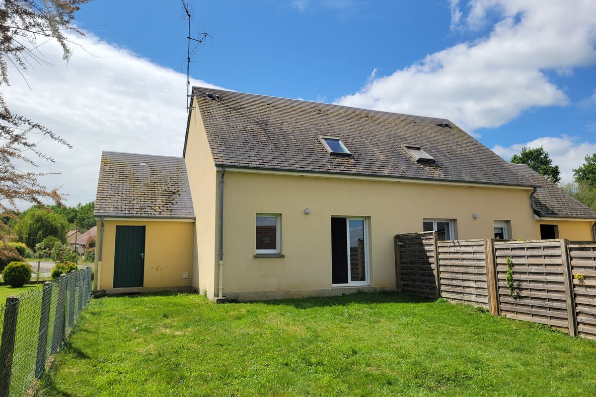 VILLENEUVE EN PERSEIGNE : MAISON T3 DE 68 M²
