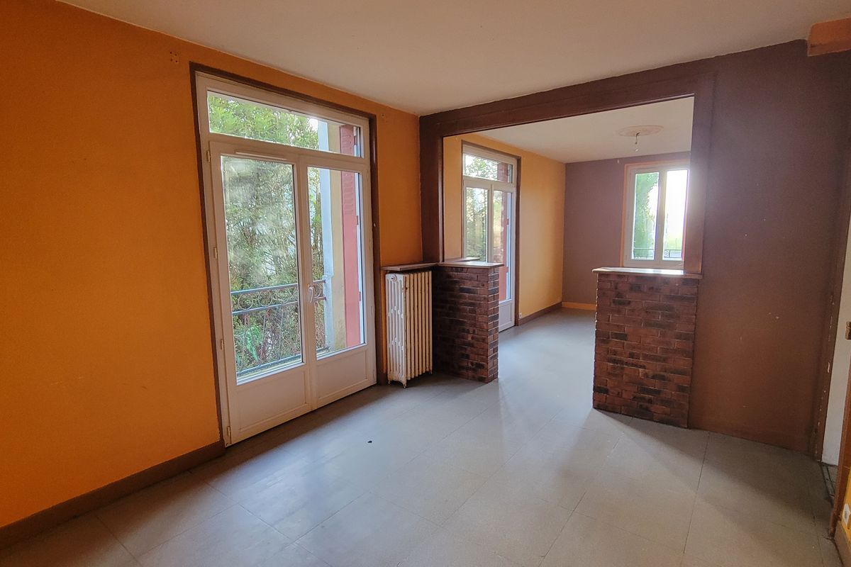 À MAMERS : Maison T6 de 140 m² environ