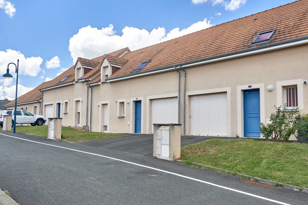 Maison PARIGNE L'EVEQUE T4