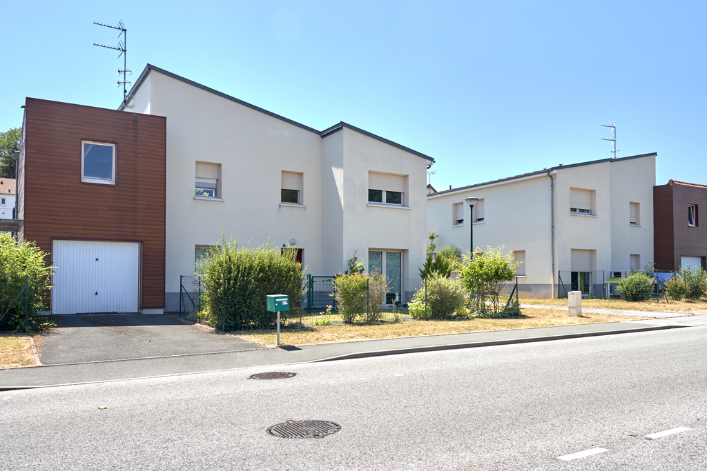 Appartement BESSE SUR BRAYE T3