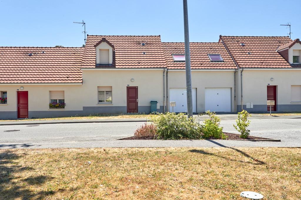 Appartement BESSE SUR BRAYE T3