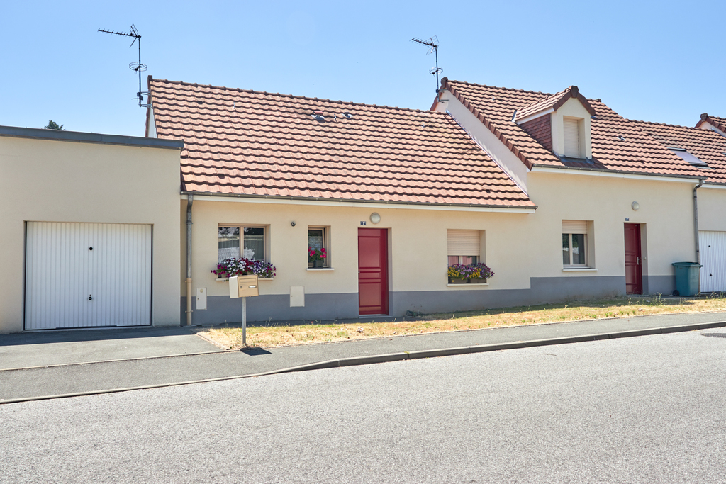 Appartement BESSE SUR BRAYE T3