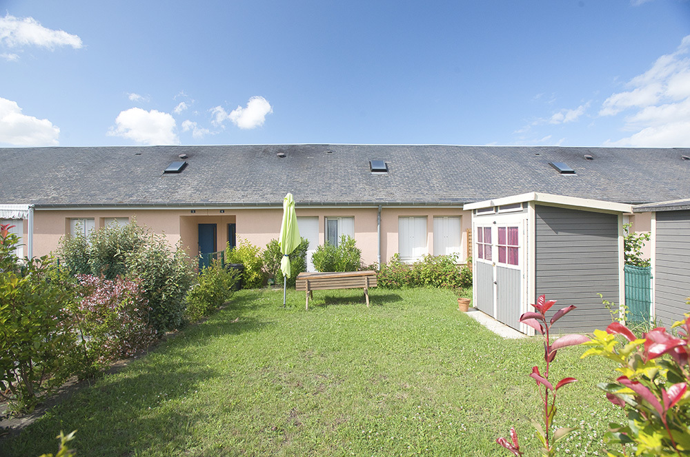 Maison LA SUZE SUR SARTHE T3