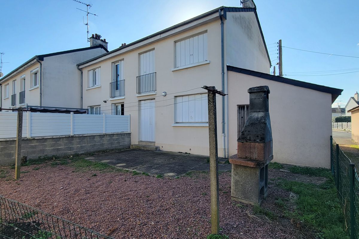 À LA FLÈCHE : Maison T4 de 76 M² ENVIRON