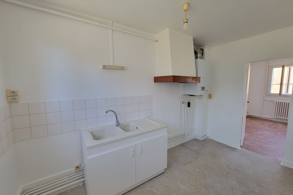 À LA FLÈCHE : Maison T4 de 76 M² ENVIRON