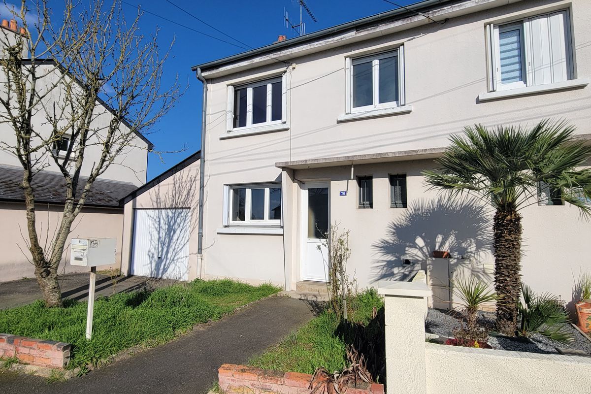 À LA FLÈCHE : Maison T4 de 76 M² ENVIRON