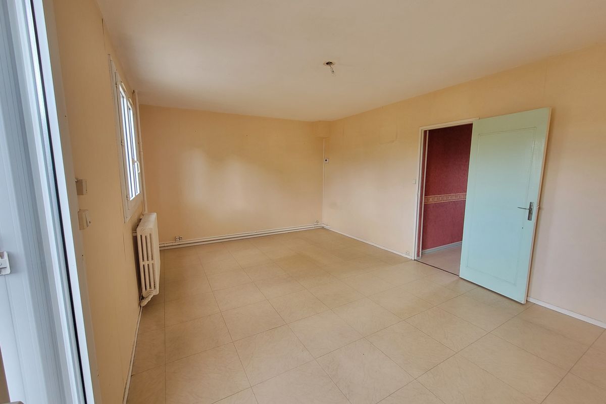 À LA FLÈCHE : Maison T4 de 71 m² environ