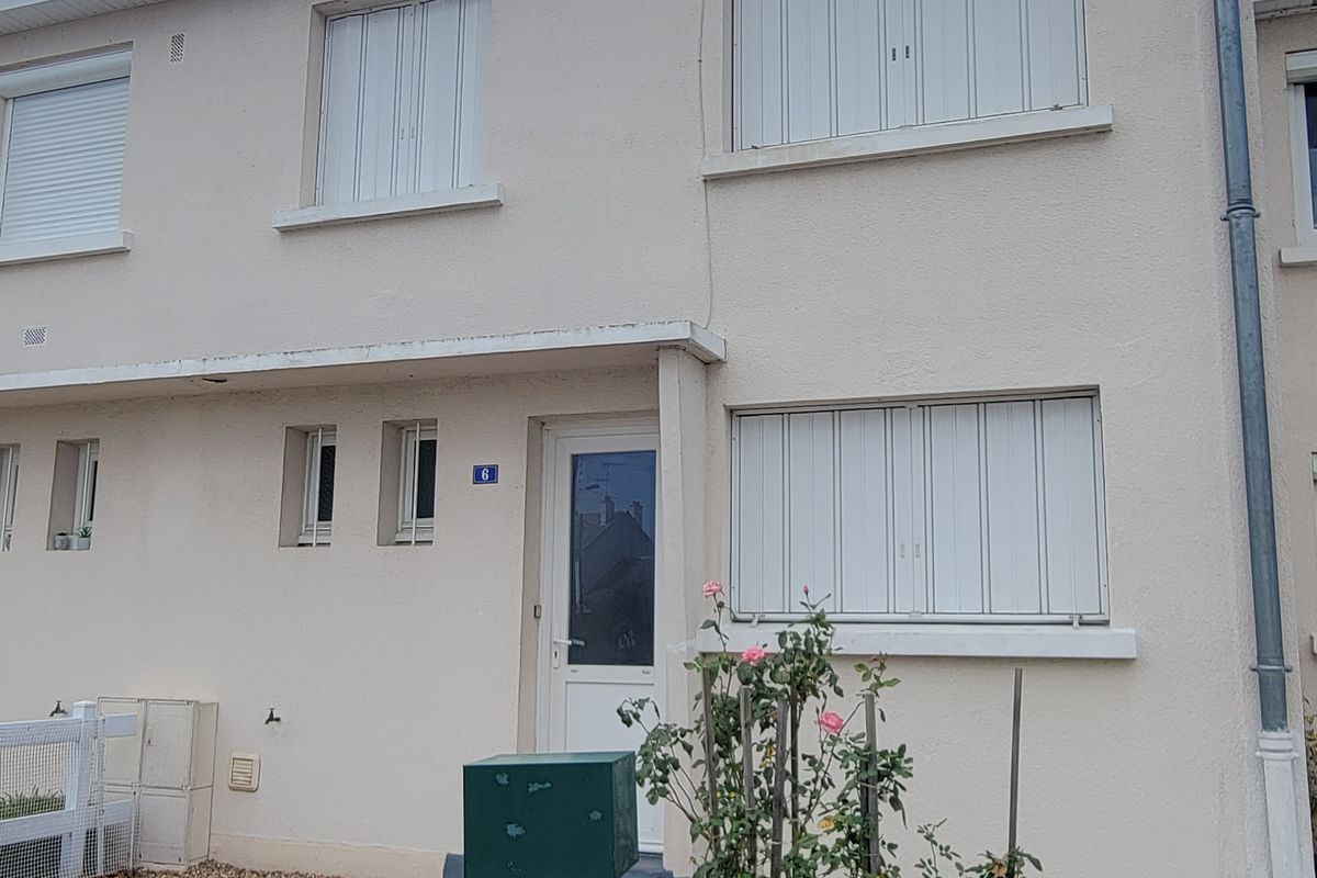 À LA FLÈCHE : Maison T4 de 71 m² environ