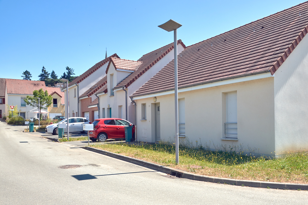 Maison MONTFORT LE GESNOIS T4