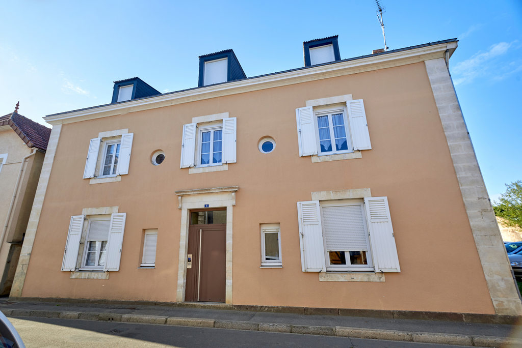 Appartement MONTBIZOT T1