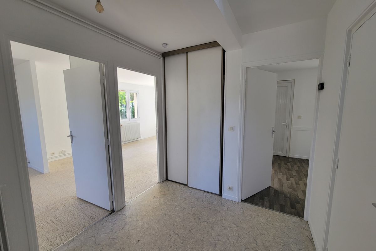 À SABLÉ-SUR-SARTHE  BELLE MAISON T4 de 97 m²