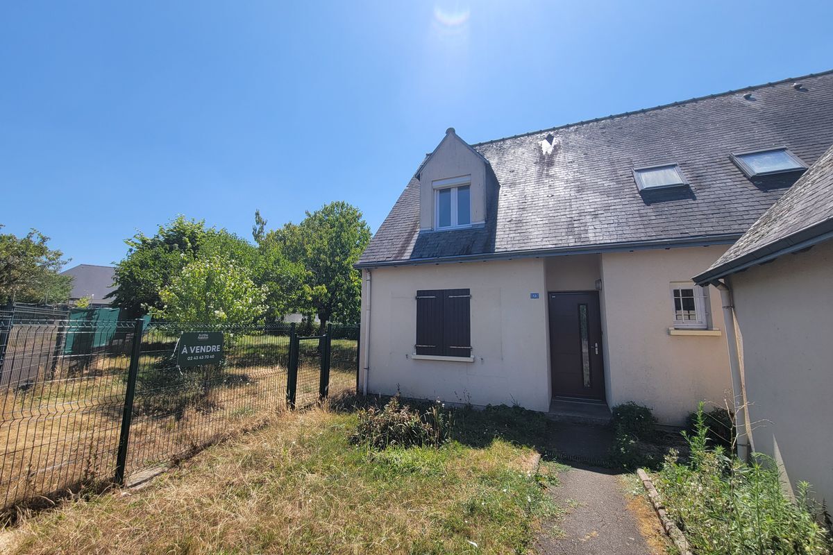 À SABLÉ-SUR-SARTHE : BELLE MAISON T5 de 86 m² en parfait état avec garage