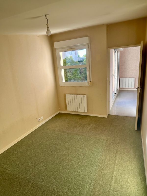 À VENDRE : SABLÉ SUR SARTHE - MAISON T3 - 68.4 M² CARREZ